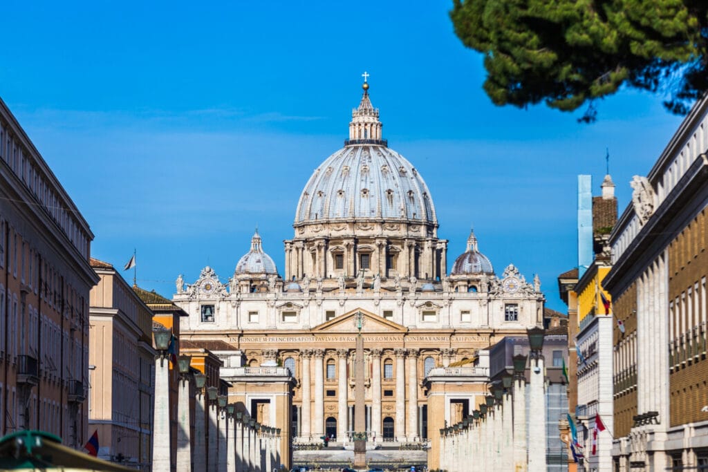 Aziz Petrus Bazilikası, Roma, İtalya